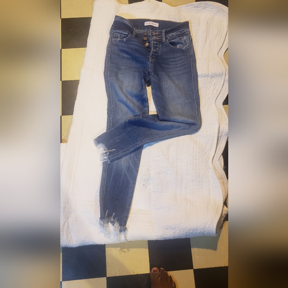 Flying monkey slim fit Jean with deconstructed him size 24